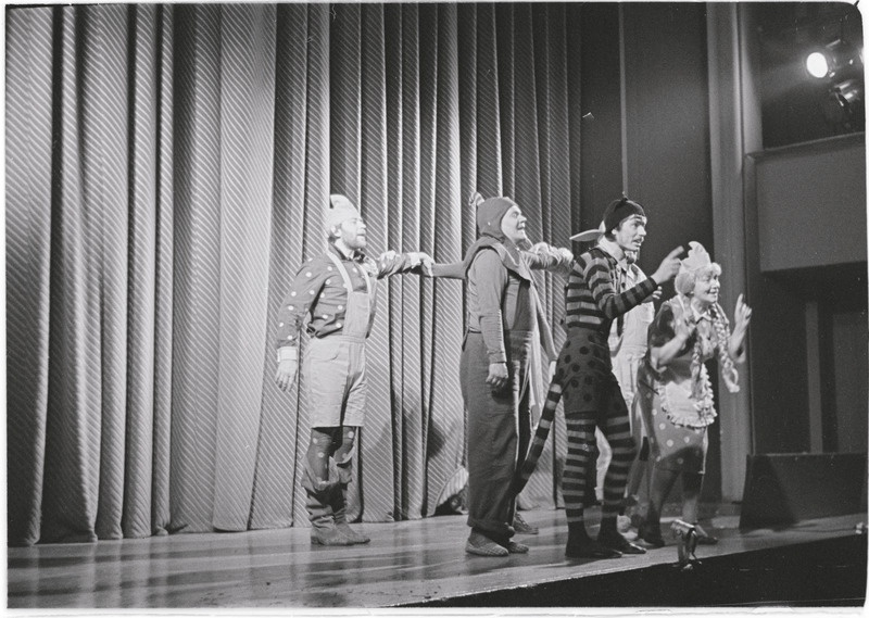 S. Maršak. Kassi maja. Rakvere Teatri lavastus