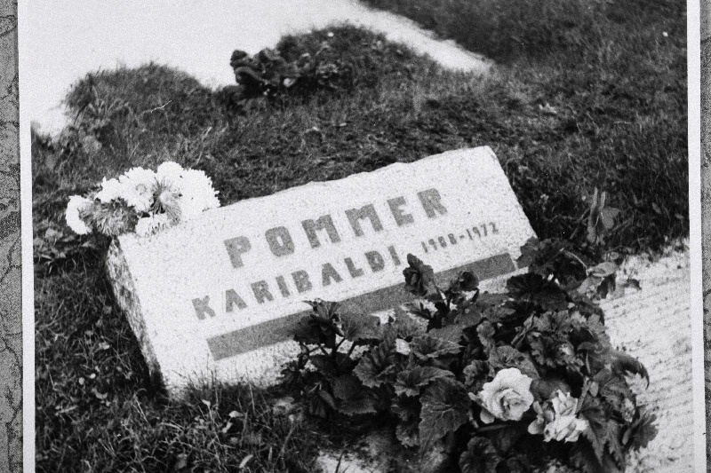 Skulptor Karibaldi (Garibaldi) Pommeri haud Metsakalmistul.