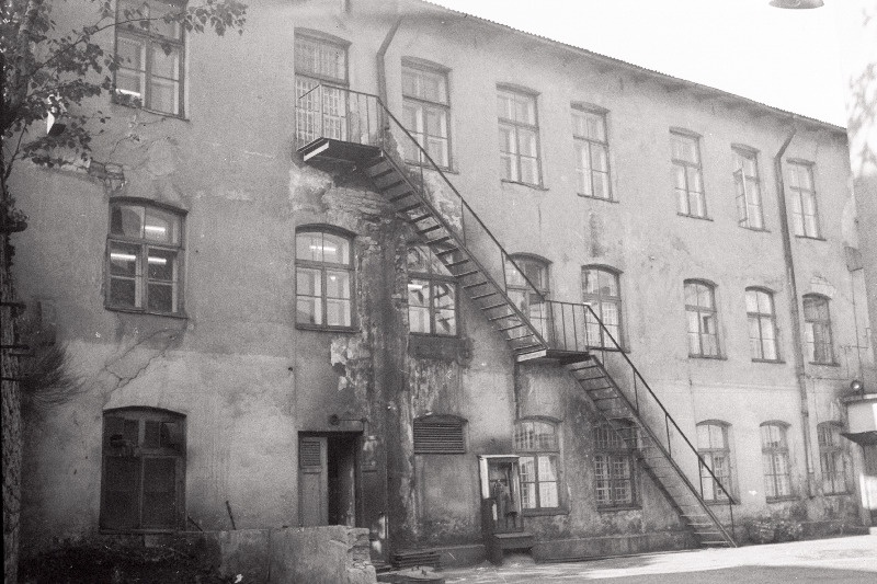 Uus t 15 õuemaja, endine Kipperti kool.