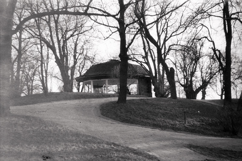 Harjumäe paviljon.