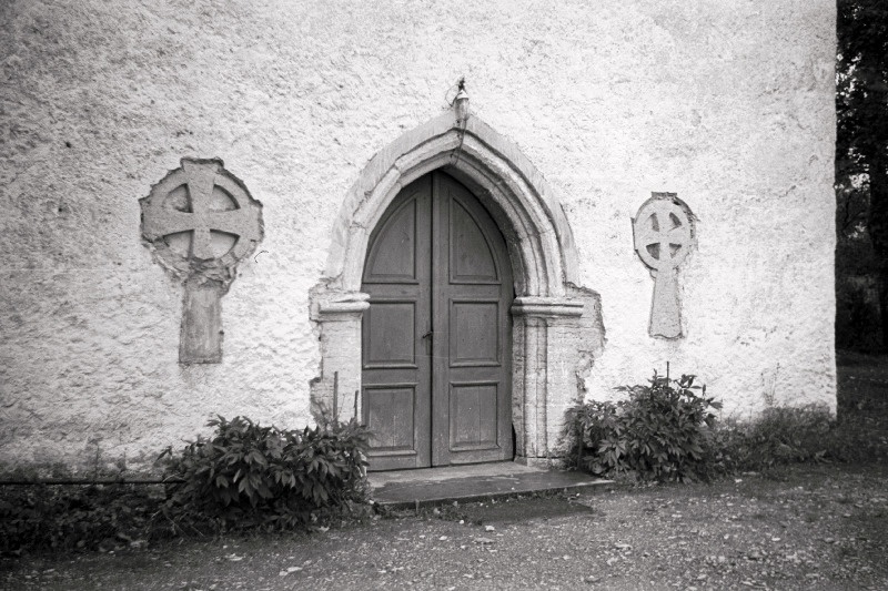 Kose Nikolai kiriku portaal.