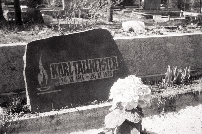 Sportlase Karl Tallmeistri (Tallmeister) hauakivi Rahumäe kalmistul.