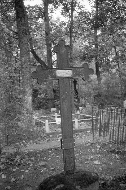 Sepisrist Harju-Jaani (Raasiku) vanal kalmistul.
