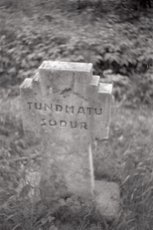 Tundmatu sõduri hauatähis Võru kalmistul.