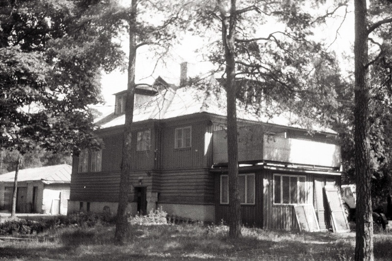 Elamu Vabaduse pst 65.