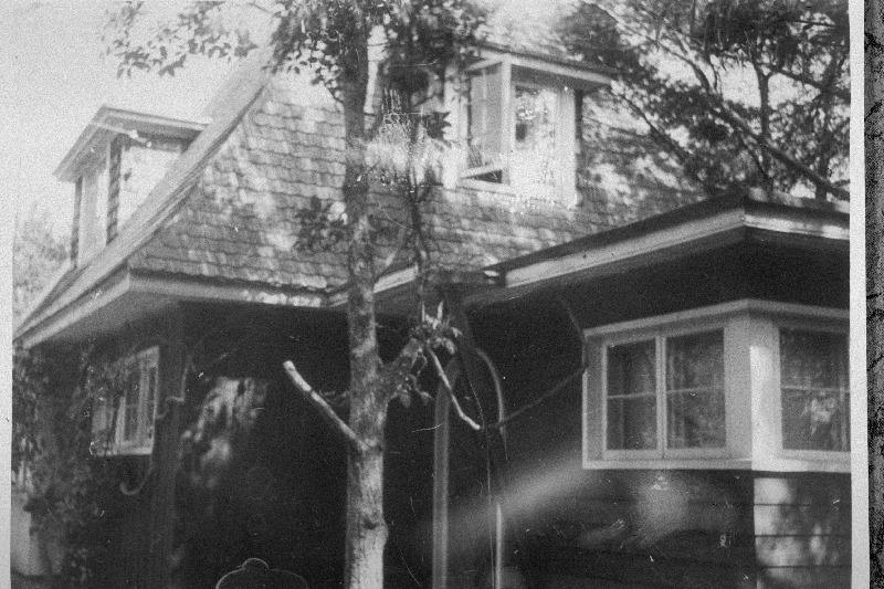 Elamu Nõmmel Vabaduse pst 127 - arhitekt Edgar Velbri kodu.