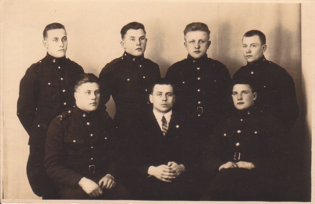 Garnisoni meister maadluses - Aegna meeskond