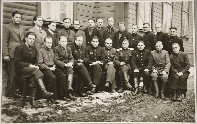 Tartu Raudtee Tehnikakool: jaamakorraldajate õppegrupi lõpetajad, jaanuar 1946.