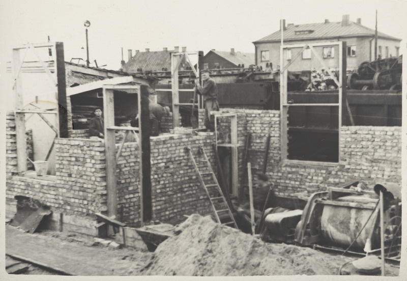 Tallinna vagunijaoskond: katlamaja uued seinad kerkivad, 1958.