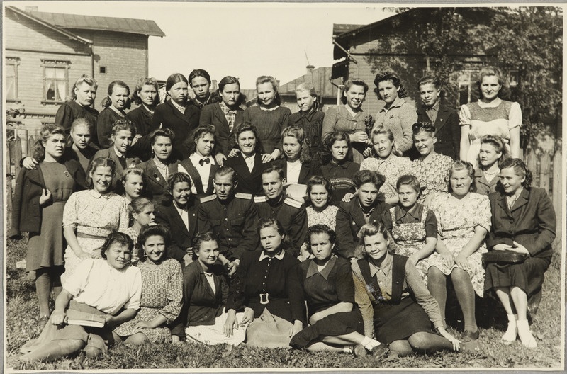 Tartu Raudtee Tehnikakool: kaalujate õppegrupi lõpetajad (Kirovi raudtee), 1949.