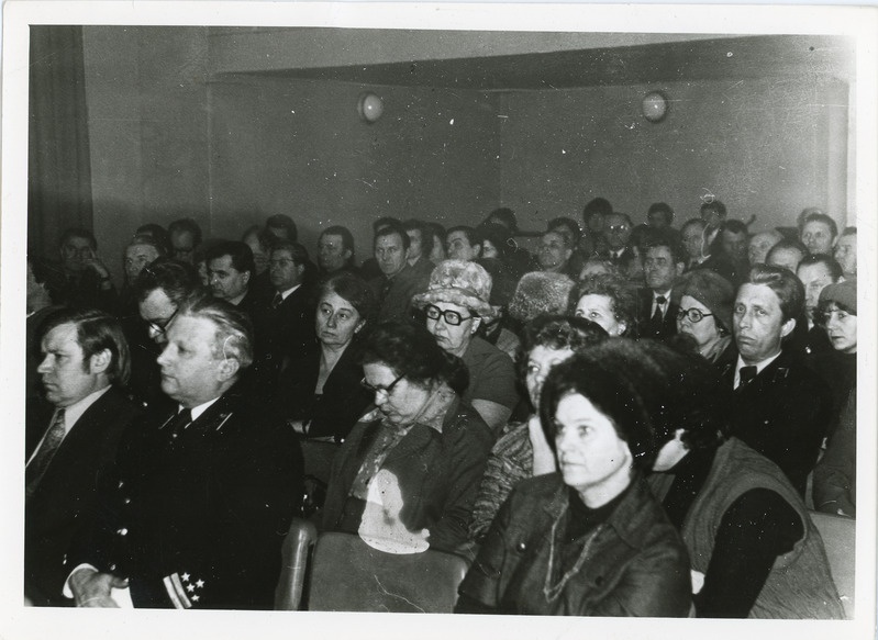 Eesti raudteekonna töötajate koosolek: kuulajad saalis, 24.01.1980, foto: Mihkel Ollino