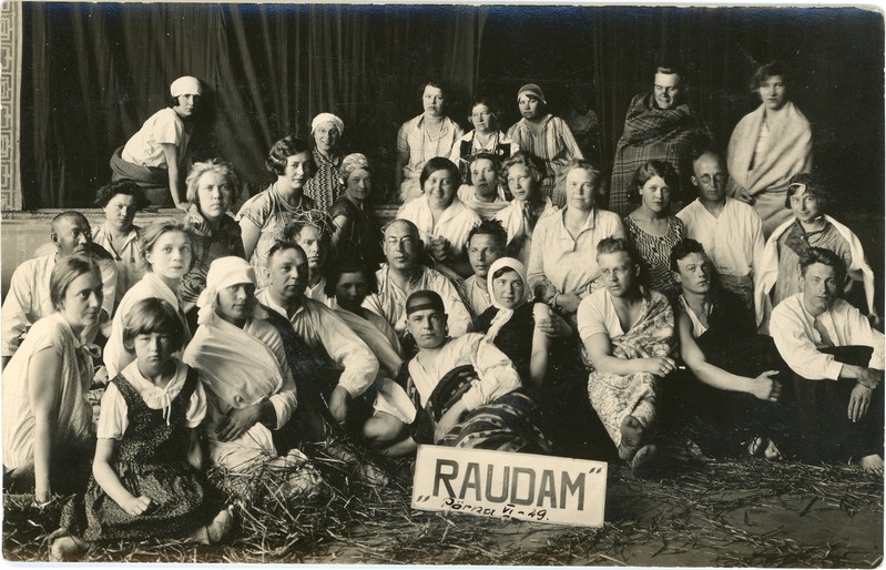Raudteelaste kultuurharidusühingu Raudam liikmed Pärnus, aprill 1939