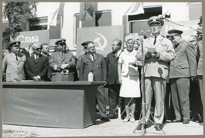 Tallinn-Pärnu laiarööpmelise raudtee avamine: miitingul Pärnus esineb Balti Raudtee ülem Nil Krasnobajev, 23. juuli 1971.  similar photo