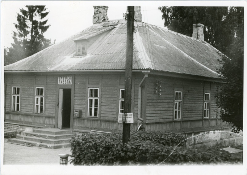 Vaade Taebla jaamahoonele, august 1984, foto: Ilmar Adamson.