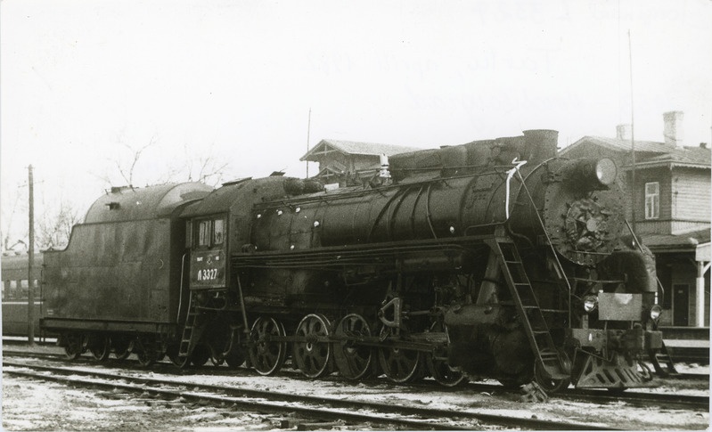 Auruvedur L-3327 Tartu jaamas, aprill 1982, foto: Ilmar Adamson