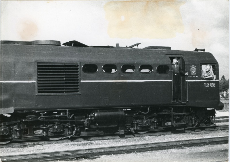 Kitsarööpmeline mootorvedur TU2-098, 1950. aastate lõpp - 1960. aastate algus