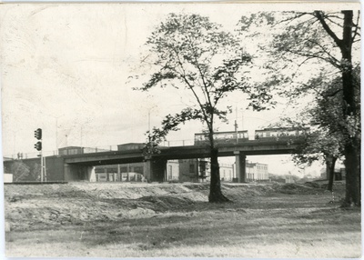 Pärnu maantee viadukt Tallinnas, vaade raudtee poolt, 1960.-1970. aastad  similar photo