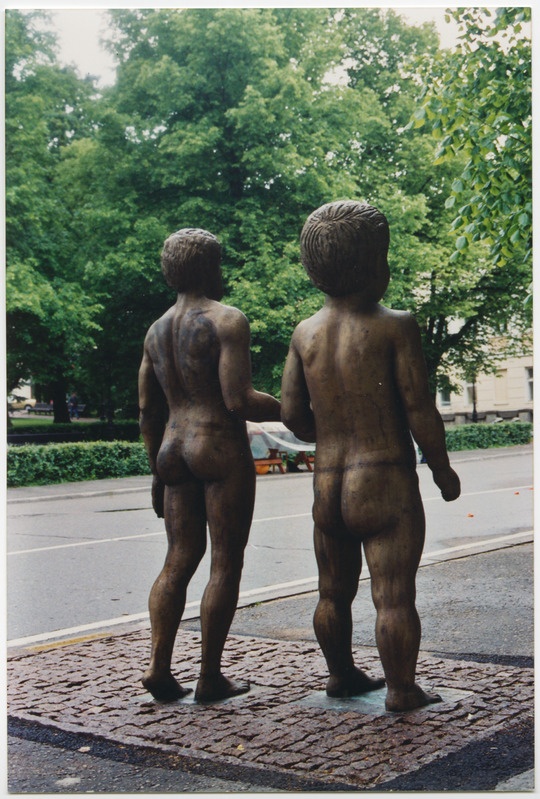 Ülo Õuna teos "Isa ja poeg"