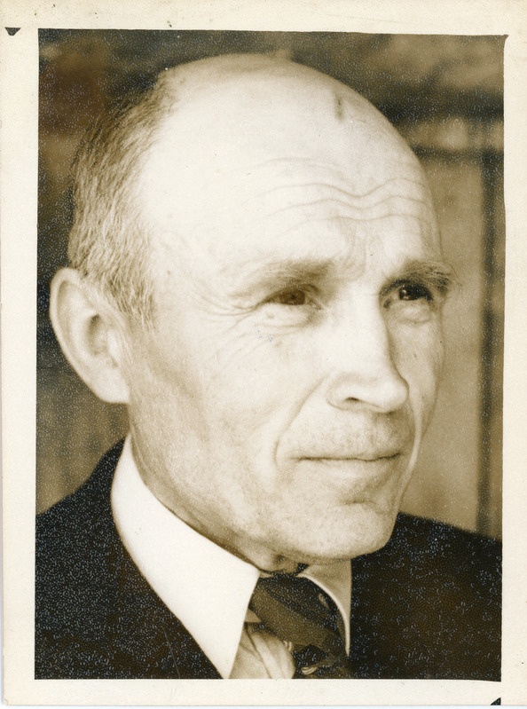 Metsküla ÜENÜ liikmeid ja seltskonnategelasi ca 1932. a Theodor Voormantsik