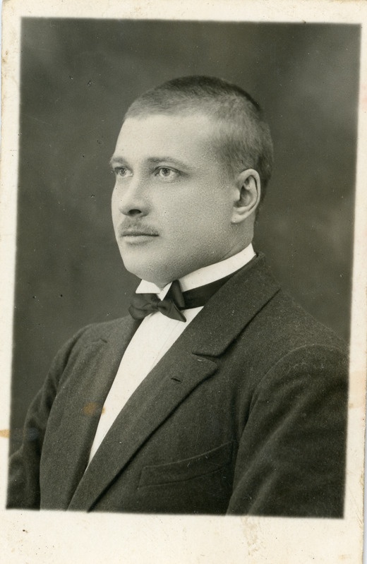 Metsküla ÜENÜ liikmeid ja seltskonnategelasi ca 1932. a Leonhard Jõemets