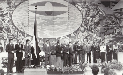 Kohtumine olümpialastega Tallinna Linnahallis 1988  similar photo