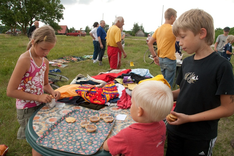 Rälby küla laat