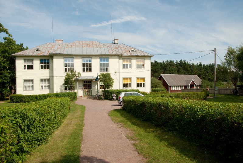 Vormsi Põhikooli hoone