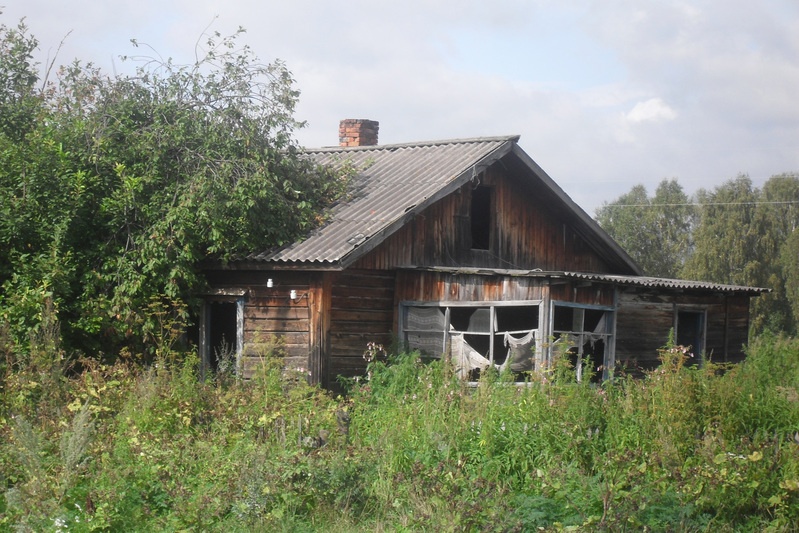 Mahajäetud hoone Vambola külas. Tomski oblasti Zõrjanski rajooni eesti asundus Vambola