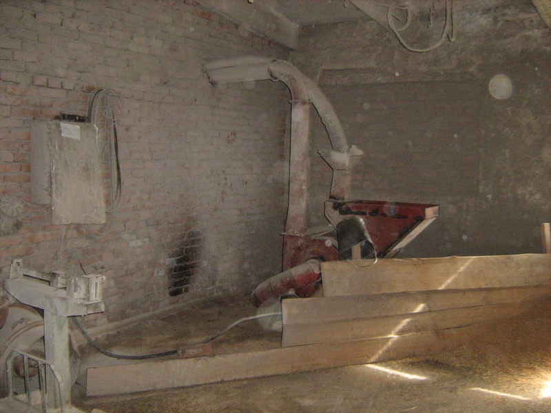 Nurk viljahoidlas. Tomski oblasti Zõrjanski rajooni eesti asundus Vambola