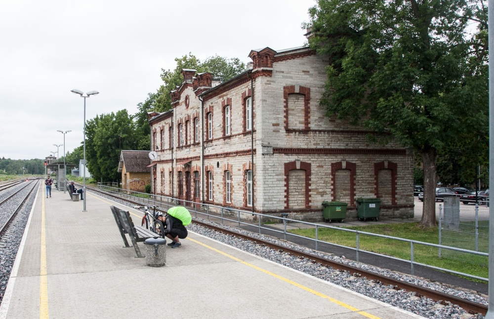 Tallinn-Väike jaamahoone rephoto