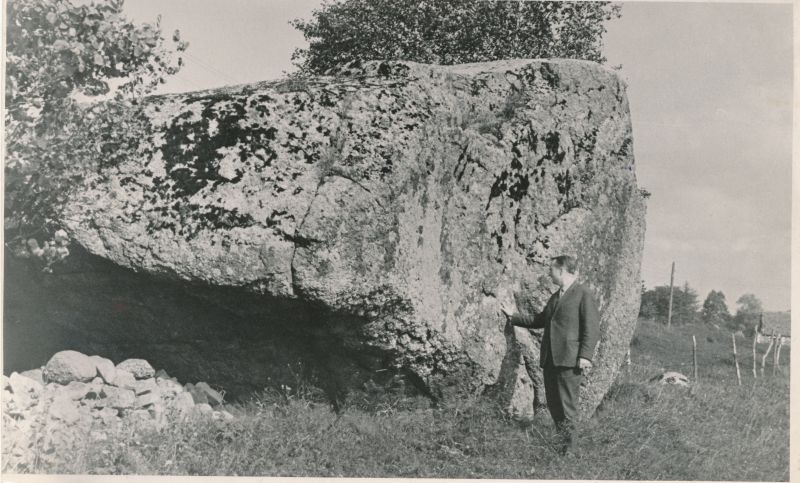 Foto. Hiiekivi Ridase külas. 1965.