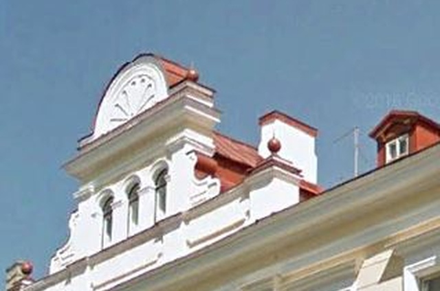 Tallinna vanalinnas Suur-Karja tänaval asuva hoone fassaad rephoto