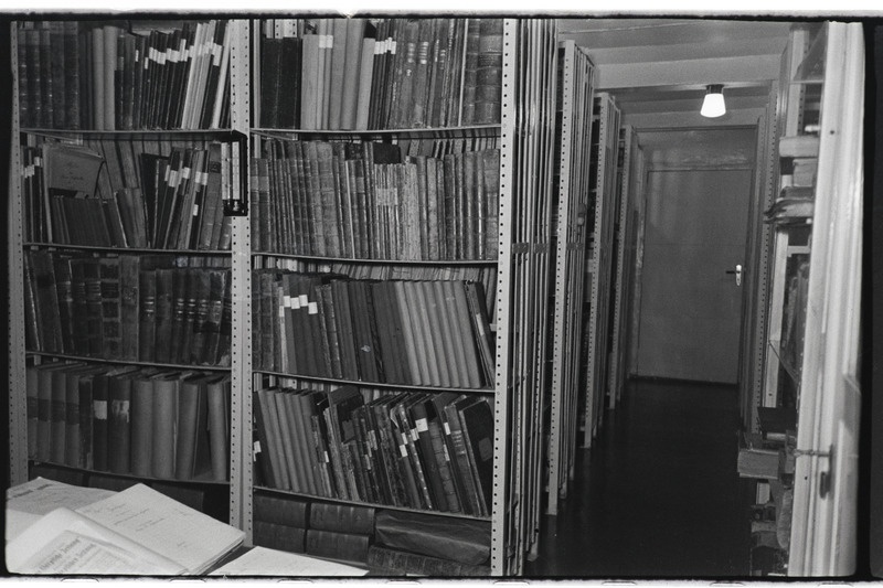 Tartu ülikooli teadusliku raamatukogu fondid, vanad raamatud, ajalehed