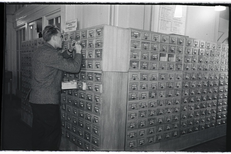 Tartu ülikooli teadusliku raamatukogu lugemissaal, bibliograafia loeng, ajakirjandus