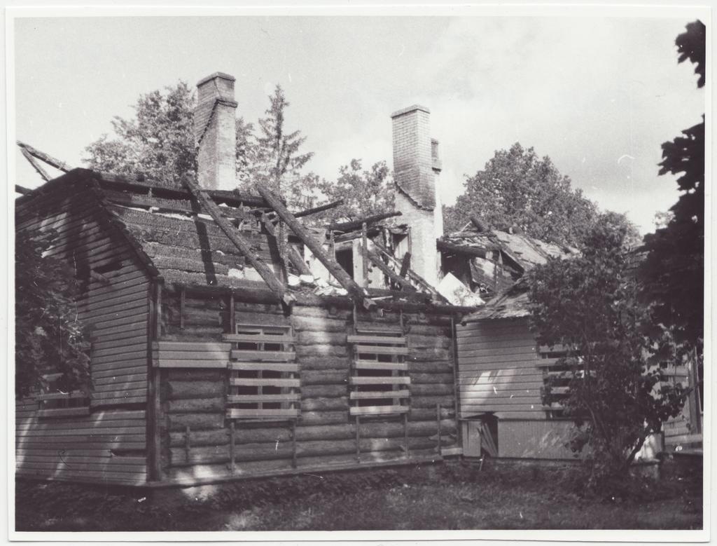 Anija vallamaja pärast tulekahju, 1996.a.