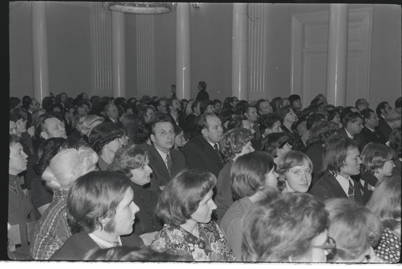 Tartu ülikooli keemiaosakonna 30. juubel 1977. a. Ivan Kondakovi bareljeefi avamine