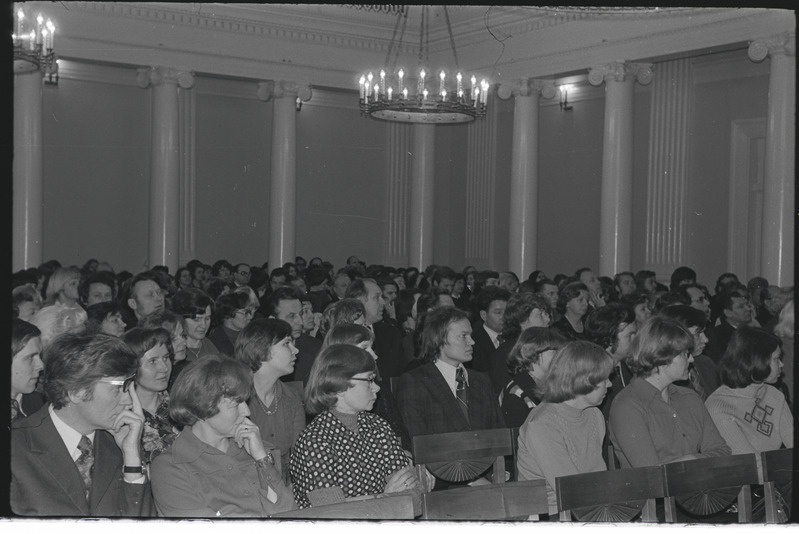 Tartu ülikooli keemiaosakonna 30. juubel 1977. a. Ivan Kondakovi bareljeefi avamine