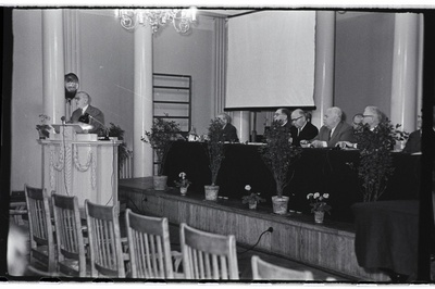 Üleliiduline kirurgide konverents Tartu ülikooli aulas 1965. a.  similar photo
