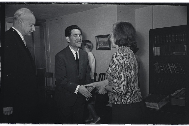 Saksa DV valitsus Tartu ülikoolis 1966. a. Vastuvõtt rektoraadis ja külaskäik teaduslikku raamatukokku