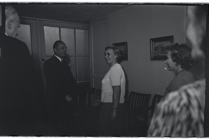 Saksa DV valitsus Tartu ülikoolis 1966. a. Vastuvõtt rektoraadis ja külaskäik teaduslikku raamatukokku