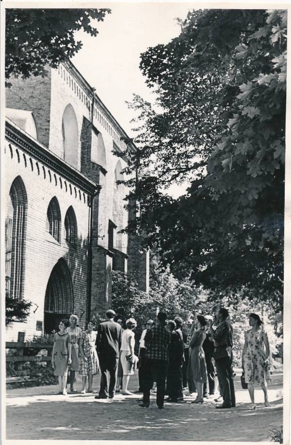 Moldaavia NSV kunstinädal Eesti NSV-s. Moldaavia külalised Tartus. 1963.a.