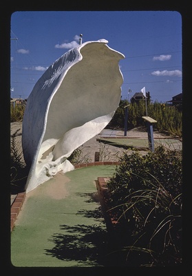 Shell, Jockey's Ridge Mini-Golf, Nags Head, North Carolina (LOC)  duplicate photo