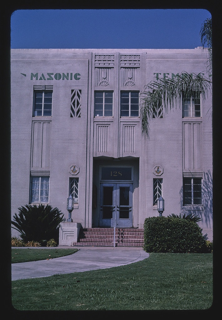 Masonic Temple, straight-on view, Mineral King Avenue, Visalia, California (LOC)