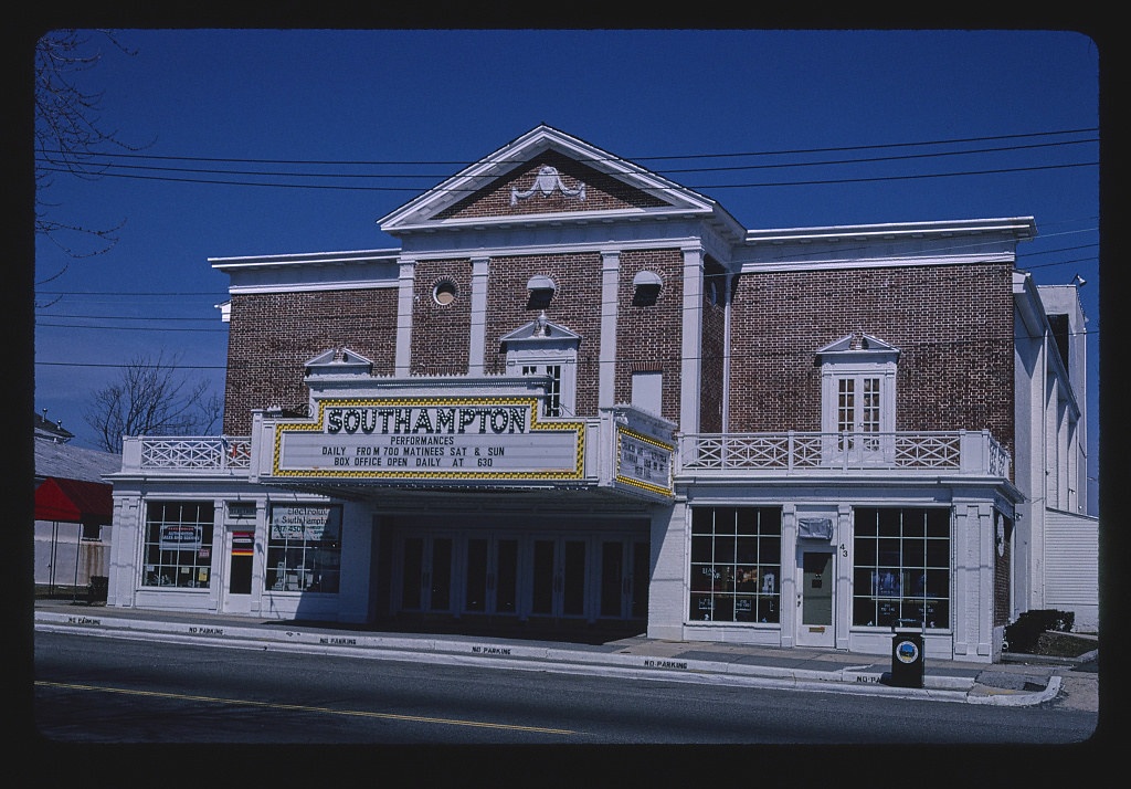 Southampton Theater, straight-on view, Montauk Highway, Southhampton, New York (LOC)