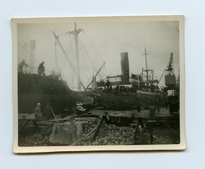 Aurulaev "Eestirand" Tallinna sadamas enne reisi Islandile