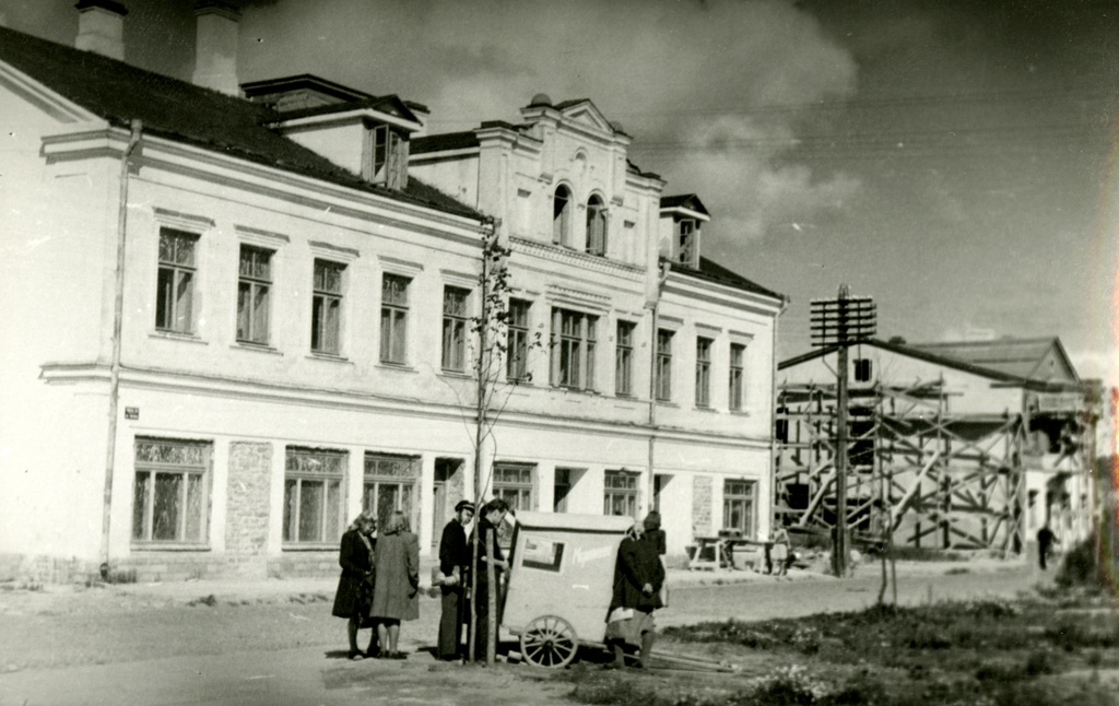 Rakvere, taastamistööd Tallinna tänaval