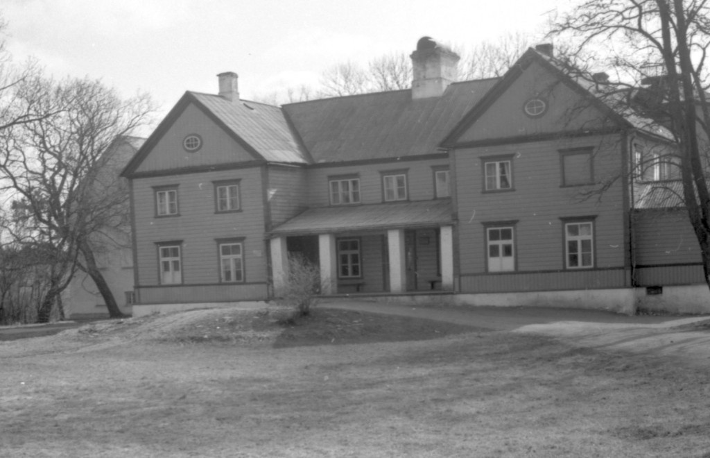 Linda Künka Memory Stone Lääne-Viru County Rägavere County Põlula 8-kl school