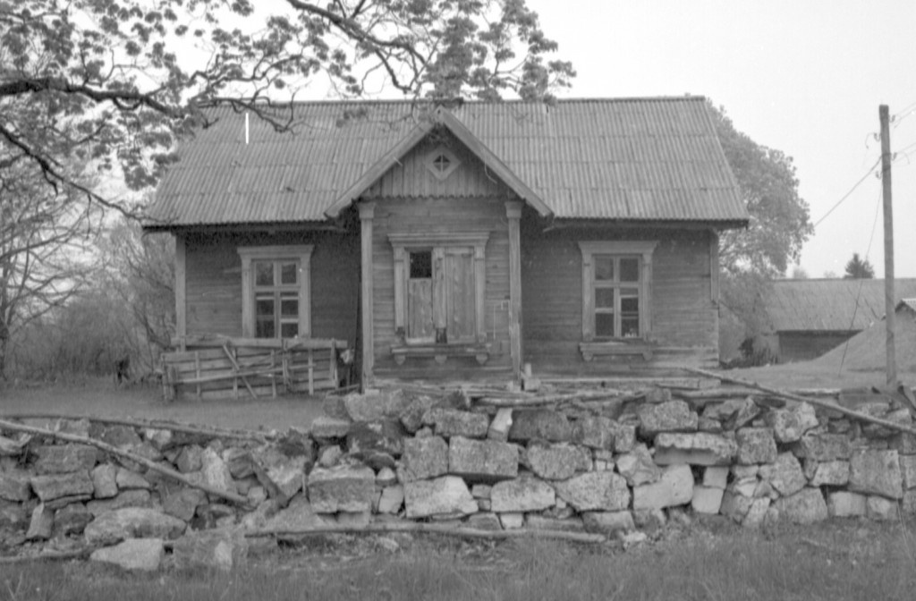 Reomäe schoolhouse Saare county Pihtla municipality