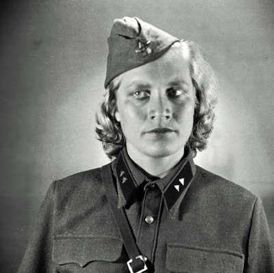 Stseen K. Simonovi näidendist Noormees meie linnast.  duplicate photo