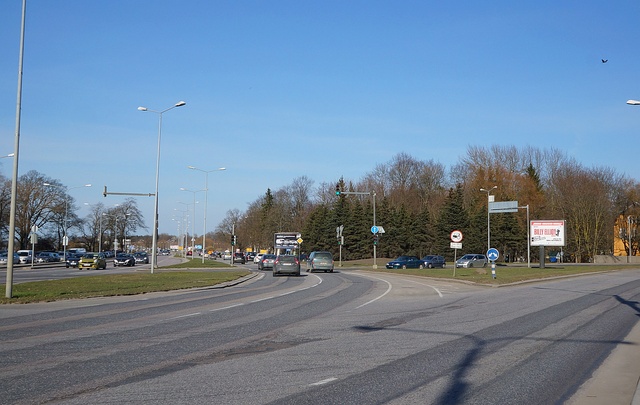 Tallinn, Kesklinn, Kadriorg, Pirita tee ja Narva maantee nurk. rephoto